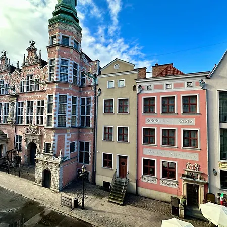 Old Town Apart